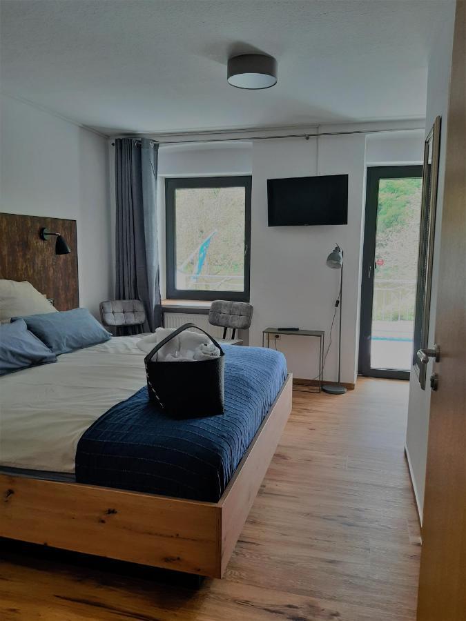 Haus Moselliebe B&B Ediger-Eller Esterno foto